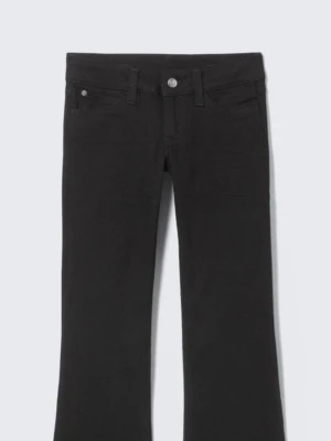 Cheap Monday jeans - Säljer dessa uuuursnygga, svarta cheap Monday jeans som tyvärr inte kommer så mycket till användning💖💖 Använda typ 5 gånger och fortfarande i väldigt bra skick, inga tecken på användning vad jag har sett!! Storlek 26/30🥰(kan skicka egna bilder om det önskas)
