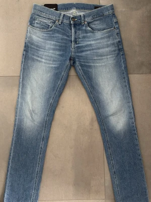 Dondup Jeans - Som nya, väldigt simpla och trendiga.