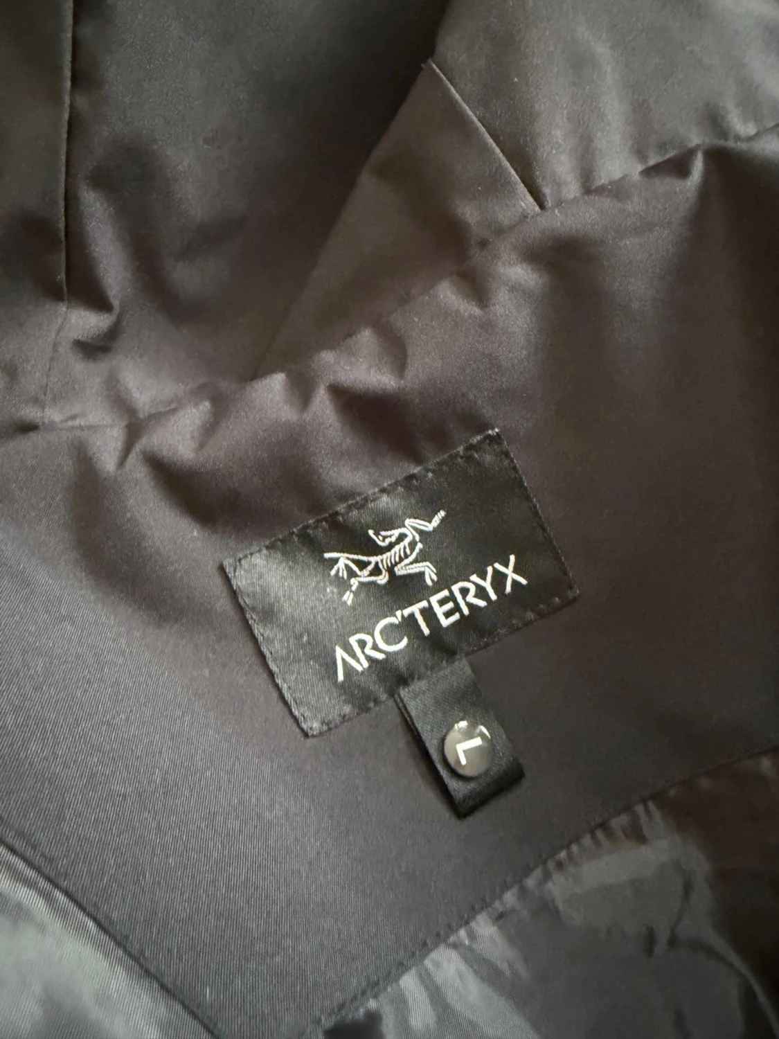 Svart vindjacka från Arc'teryx - 3