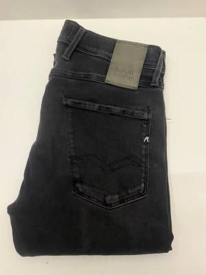 Replay Hyperflex jeans - Säljer nu dessa feta Replay Hyperflex jeans, skriv för fler bilder/frågor🤗