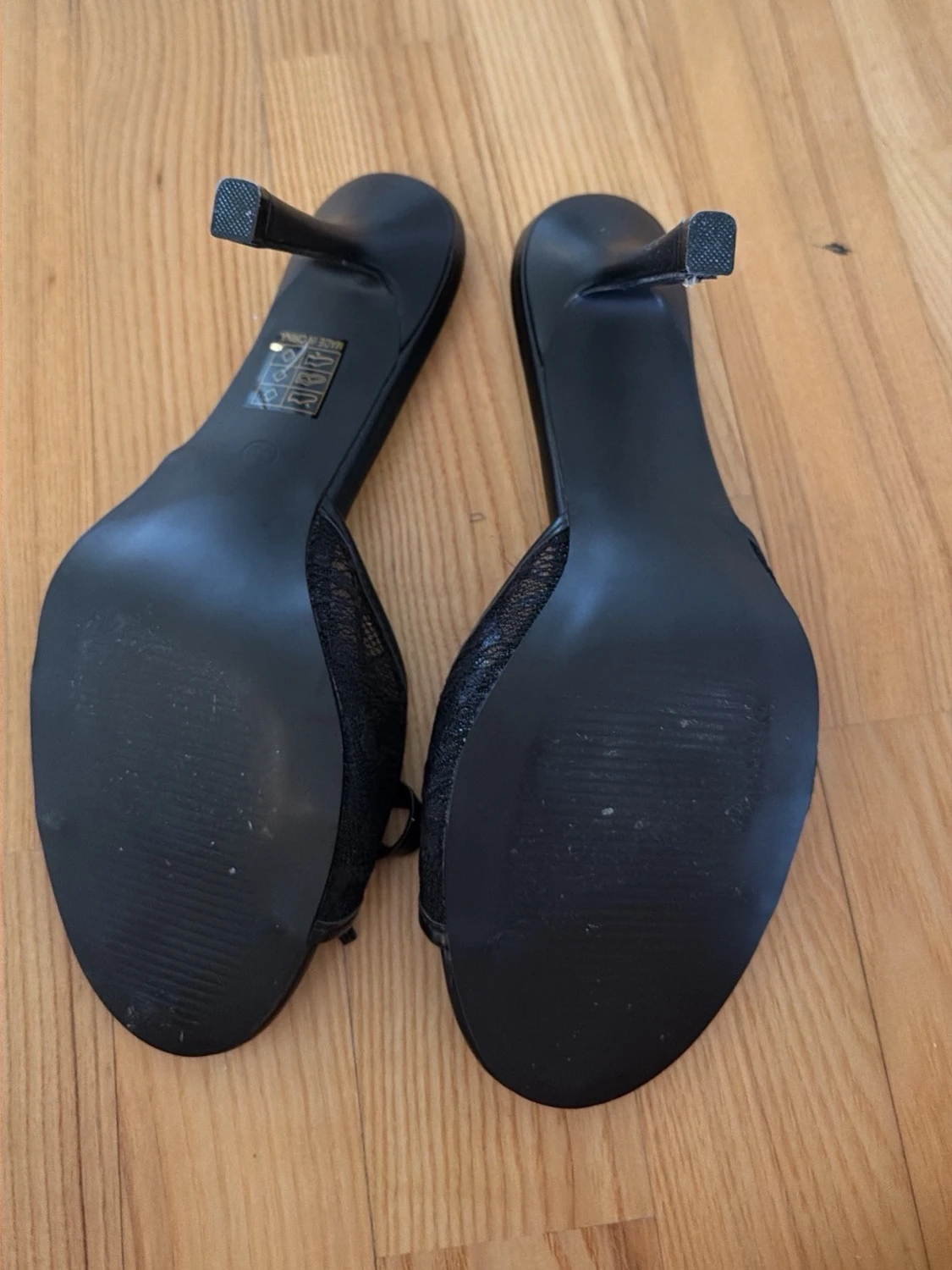 Svarta slip-in sandaler med rosett - 4