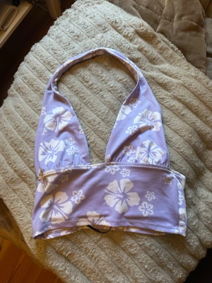 Jätte söt topp - Jätte söt topp perfekt utomlands eller på fest🤩