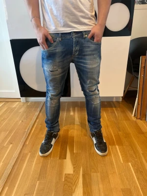 Dondup jeans  - Säljer dessa tvär feta dondups! Köpte på United Fashion i Göteborg. Skick 9/10 nypris 3k