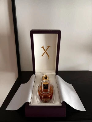 Xerjoff Cruz del sur 2 - Xerjoff Cruz del sur 2. Ursprungligen 50ml flaska mängd enligt bild. Nypris drygt 225€. Xerjoff 100ml Box medföljer. 