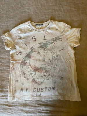 Barn t-shirt Sisley stl.110 - En grå barn T-shirt stl.110, etikett saknas, bomull 
