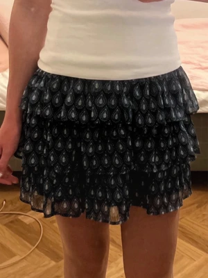 Mörkblå kjol - Kjol från Lindex storlek 146/152 bara använd några gånger 💘