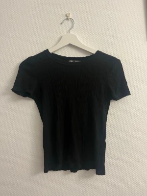 T-shirt - Jättefin t-shirt från Zara!