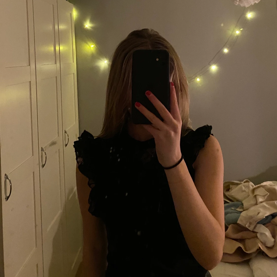 Snygg svart blus!! Verkligen jätte fin o andvänds inte längre, buda 💕💕 - 90