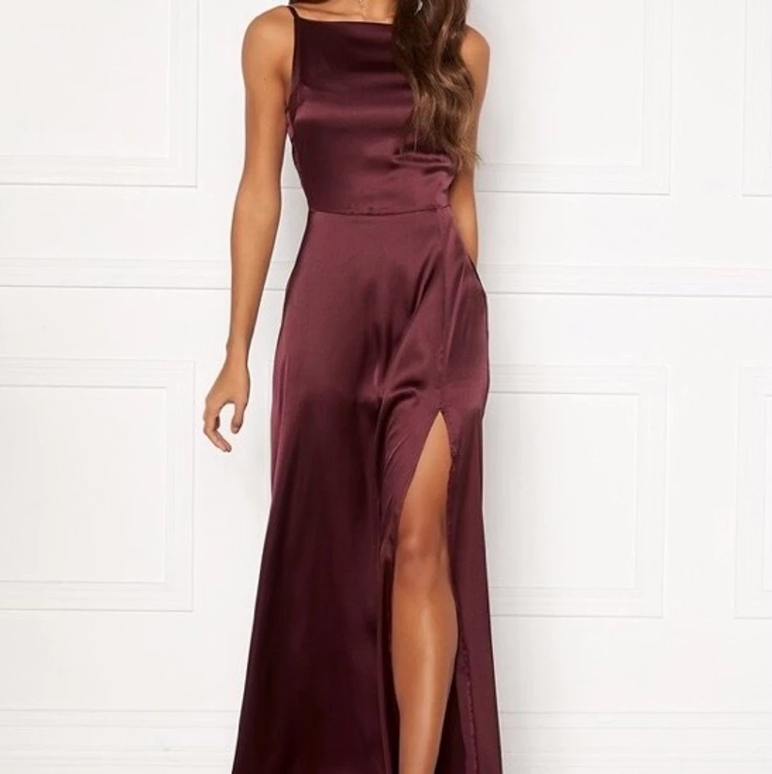 Trendig satin klänning/gown  - 91