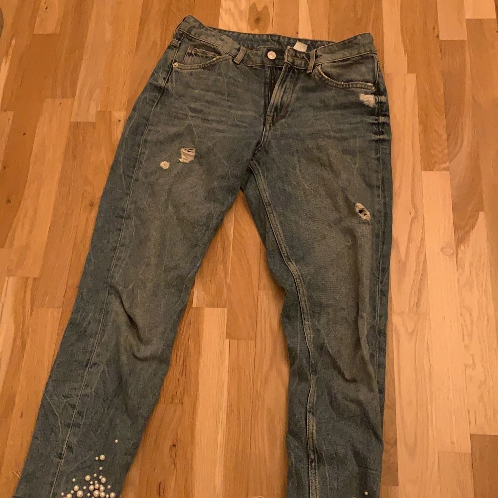 Fina byxor som är för små för mig 💕. Jeans & Byxor.