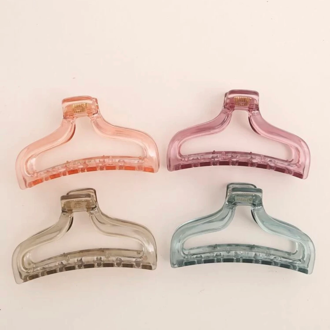 Hårklämmor i olika färger - 90