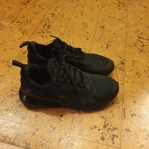 Nike  - Nike snokers 40 storlek 