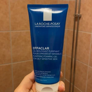 La roche posay effeclar ansiktsrengöring - Taget ca 10% av produkten.