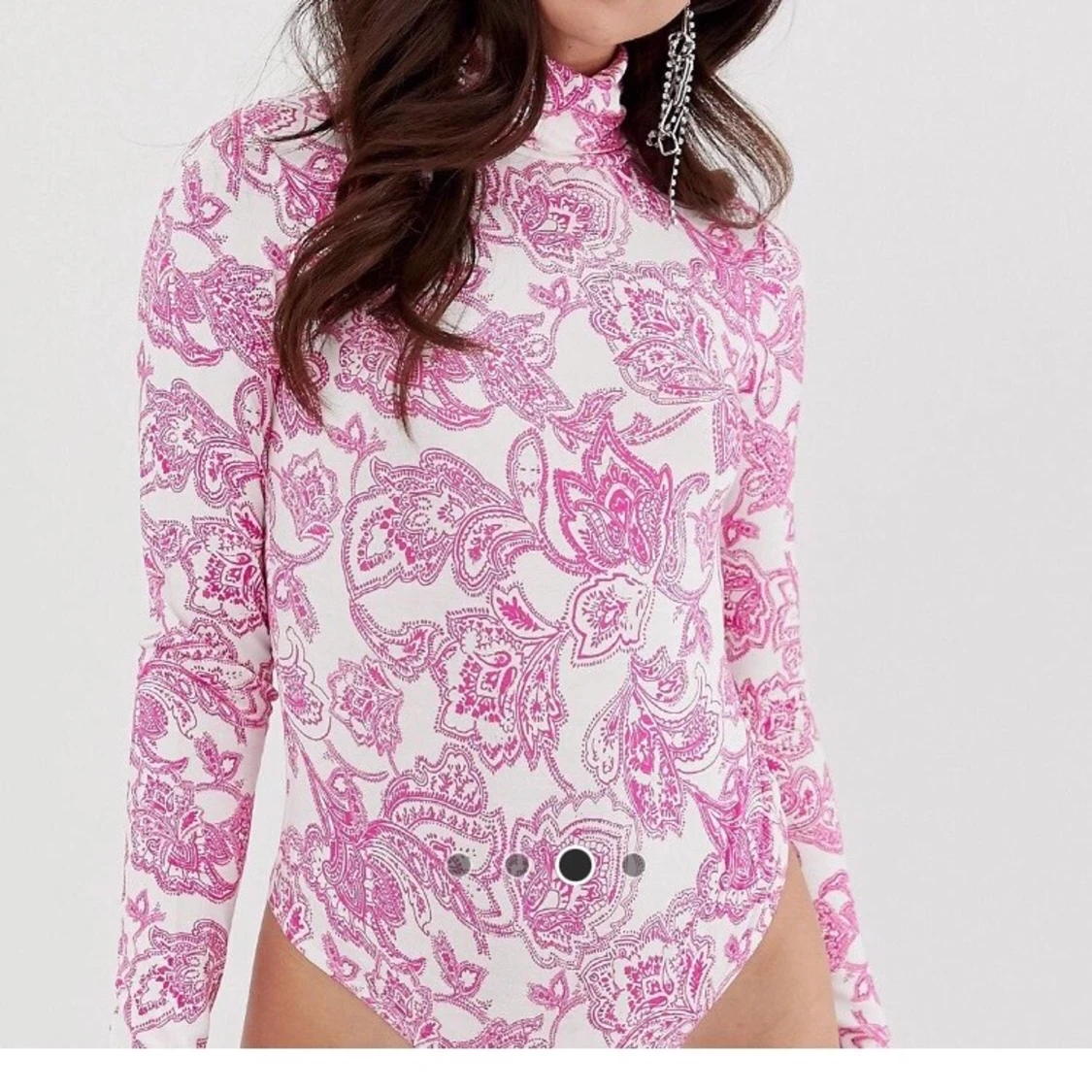 Rosa mönstrad polo body  - 91