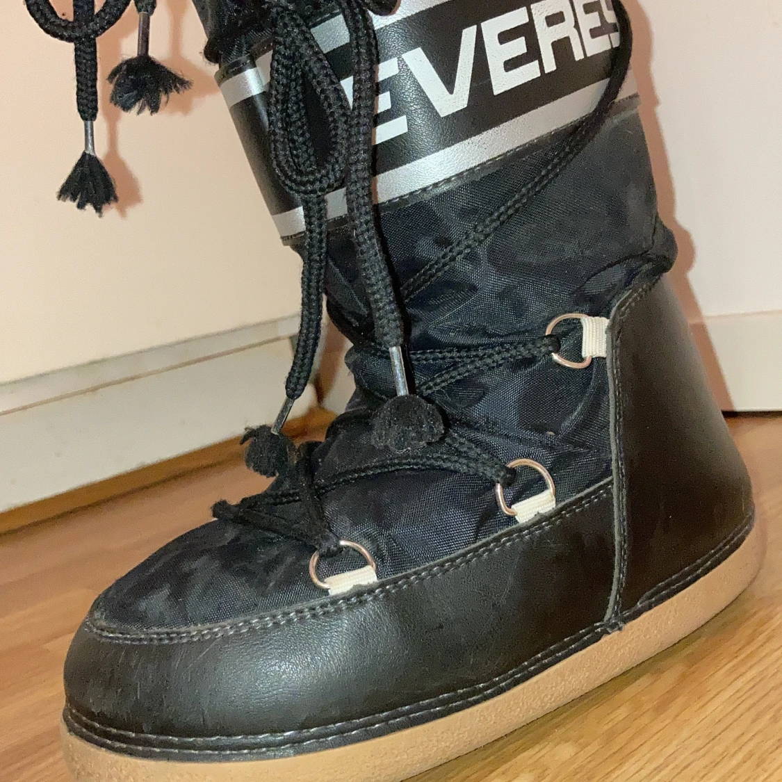 everest moonboots🤩 - 90