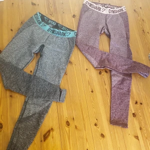GYMSHARK TIGHTS (helt nya)  - Säljer två stycken gymshark träningsbyxor. Båda för 550kr eller 300kr styck 🤍strl M,  aldrig använda, passar till S oxå! 