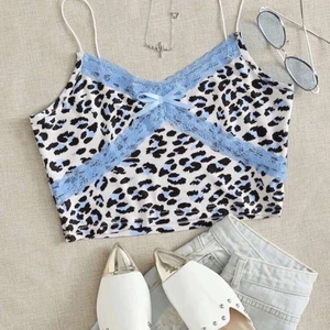 sött linne - från shein, andvänd ytterst få gånger🥰