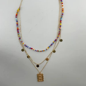 Pearl necklace - Gold details , pearls never used 