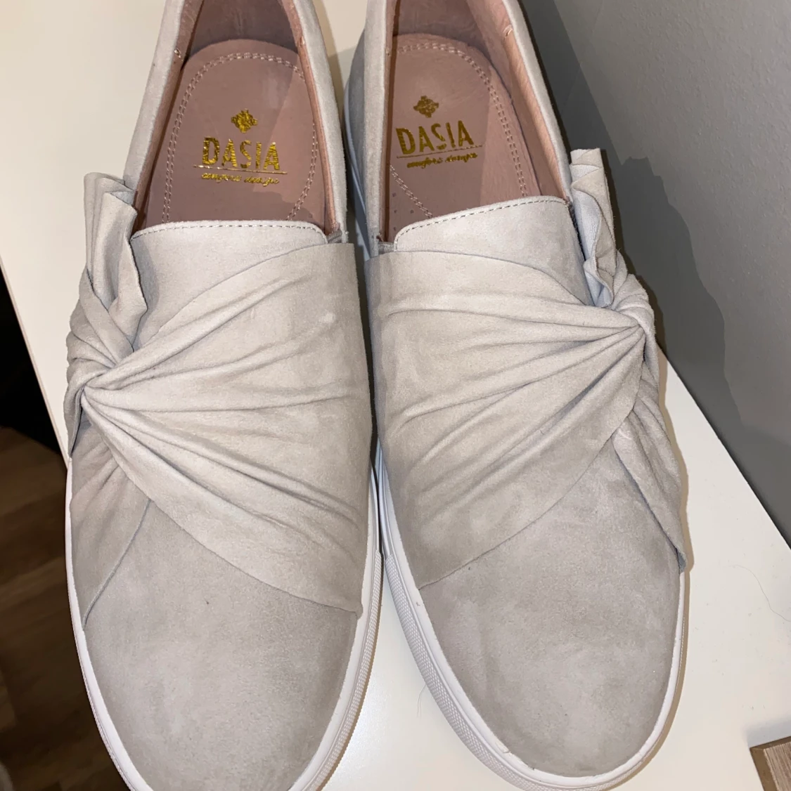Dasia slip-ons - 90