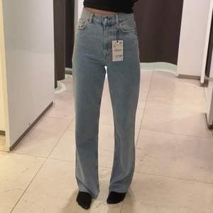 Zara 90s full length jeans 👏🏻👏🏻