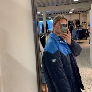 Big bear jacka - Jacka köpt på secondhand, stor och puffig. 