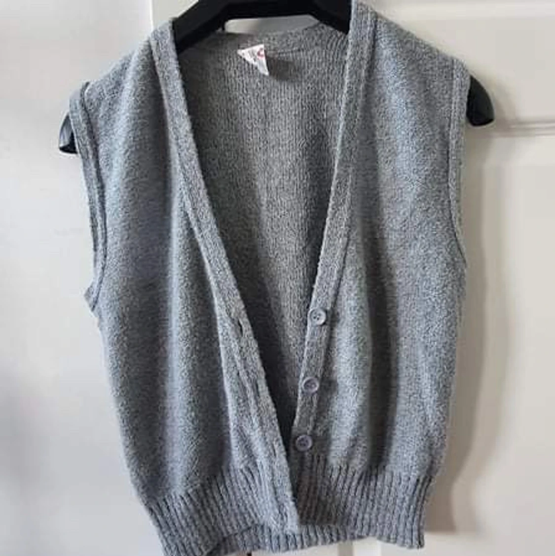 Grå Tröja med knappar