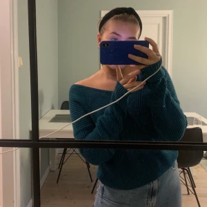 Stickad tröja  - Turkos/ grön/ blå