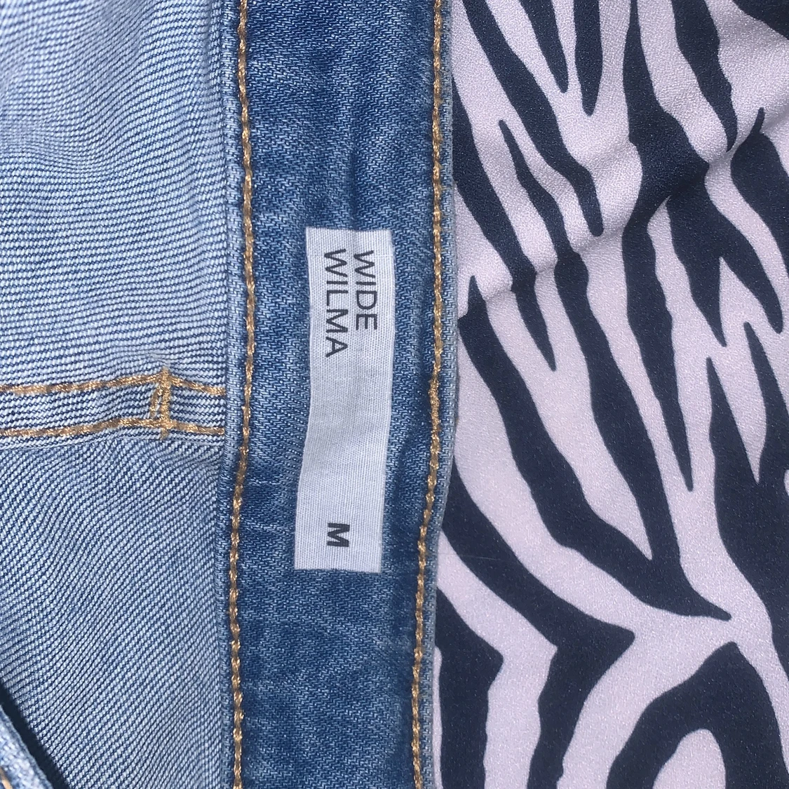 Högmijade byxor från Cubus  - 91