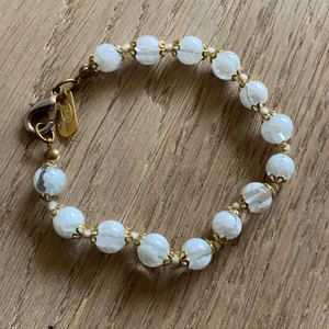 Armband från Venedig  - Armband med glaspärlor köpt i Venedig. Superfin men aldrig använt, inte riktigt min stil. Köpare står för frakten. 