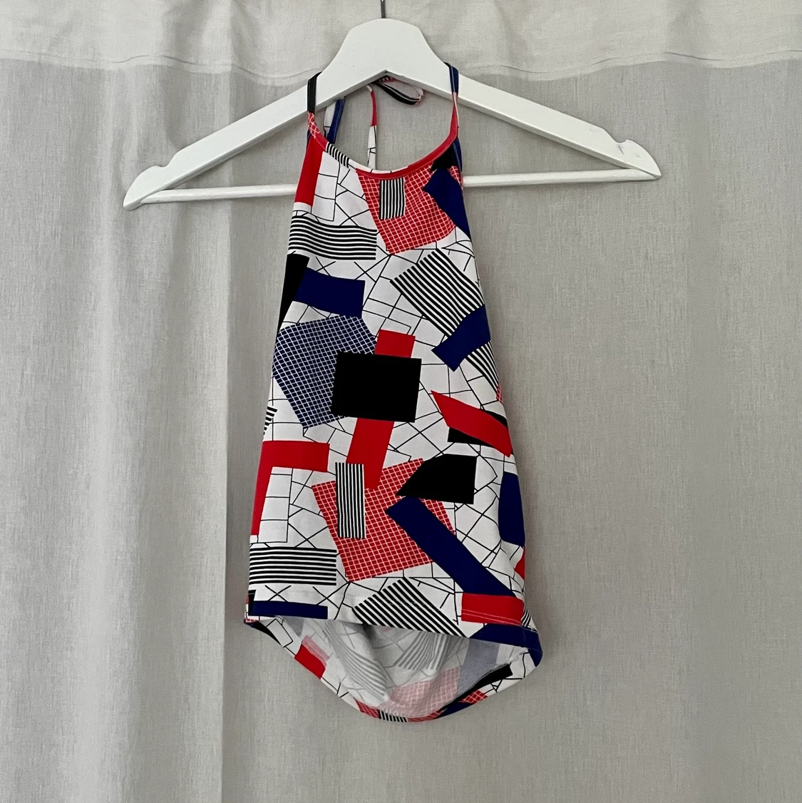 Mönstrad crop top halterneck strl S ❤️🤍💙 - 90