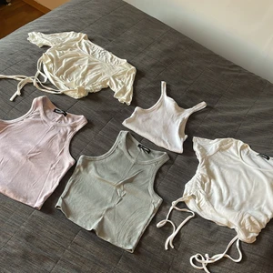 Toppar  - ALLA TOPPAR FÖR 100kr💕💕 ,Alla toppar på bildenpassar stl S