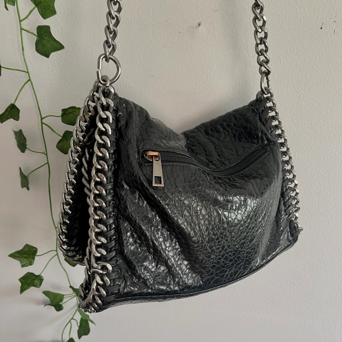 Tiamoväska i svart  - 90