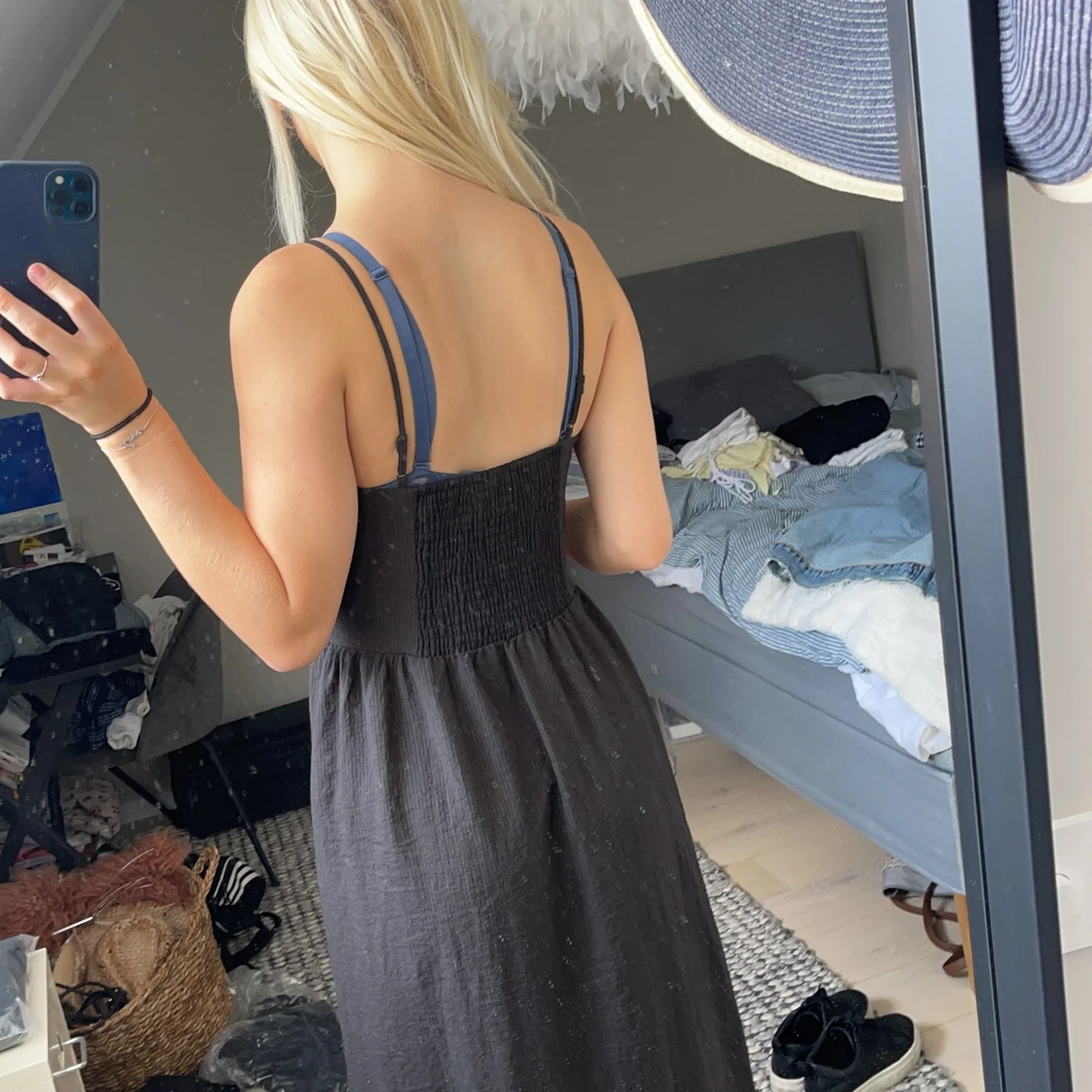 Söt knäppt klänning - 91