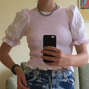 Rosa top med puffärm - Superfin ljusrosa top i strl S. 
