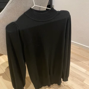 Tröja - Kan skickas mot fraktkostnad 💘