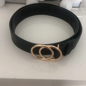 Bälte - Hej jag säljer min bälte 100 kr  den är fin 