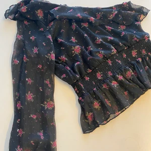 Tröja från bik bok storlek S - Helt ny, inte andvänt