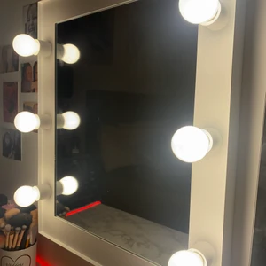 Sminkspegel  - Vit sminkspegel 