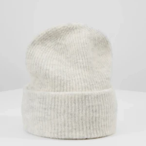 Samsoe Samsoe mössa - Superfin mössa från Samsoe Samsoe!!💕💕Köpt för 399 säljer för 250!🙌🏼Endast använd en gång❣️