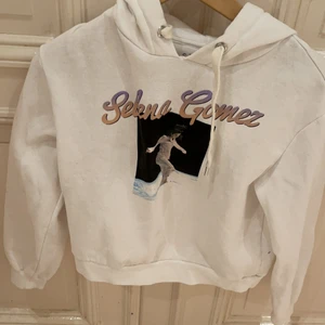 H&m - Used one time/ xs/ crop top