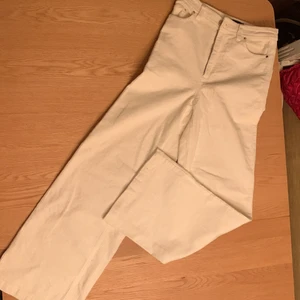 Manchesterbyxa / byxa - Byxa i manchestertyg. Används en gång. 