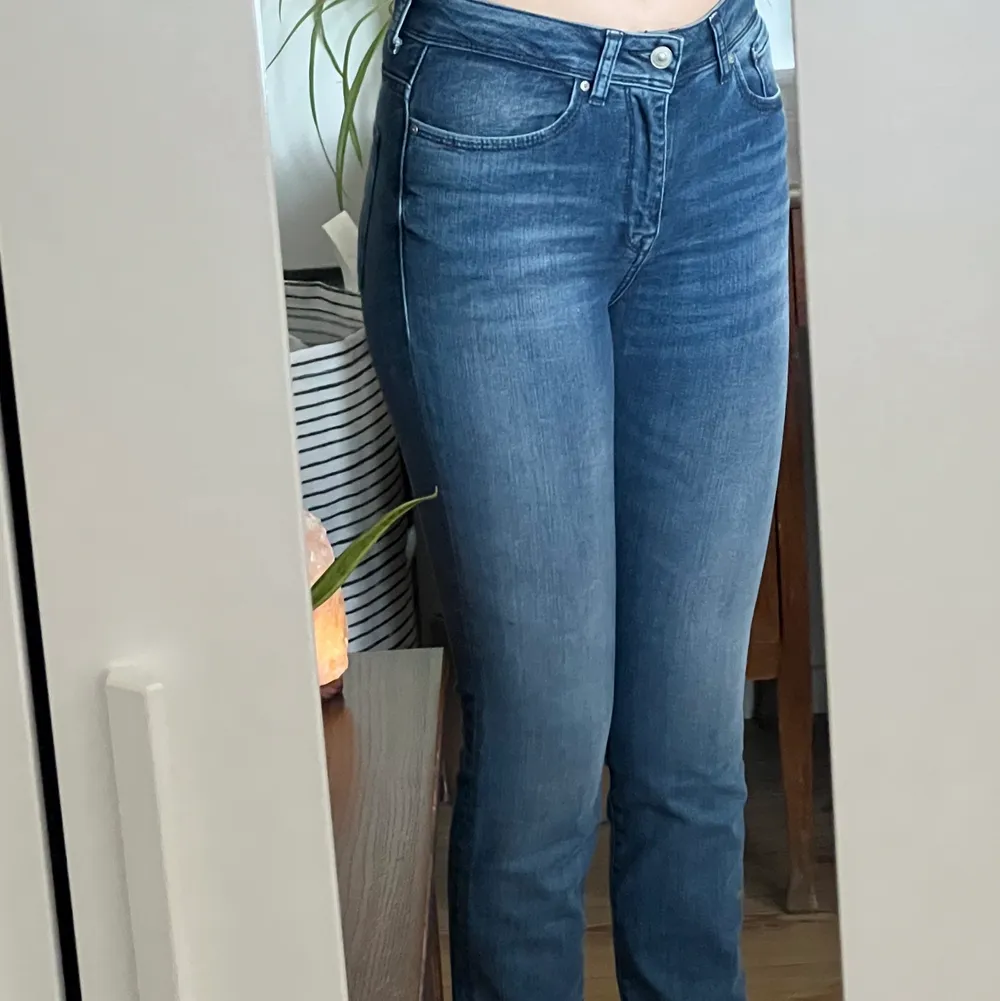 Ett par snygga jeans från LTB✨ Knappast använda, som referens är jag 177 cm lång 🌸 frakt tillkommer 🚚 . Jeans & Byxor.