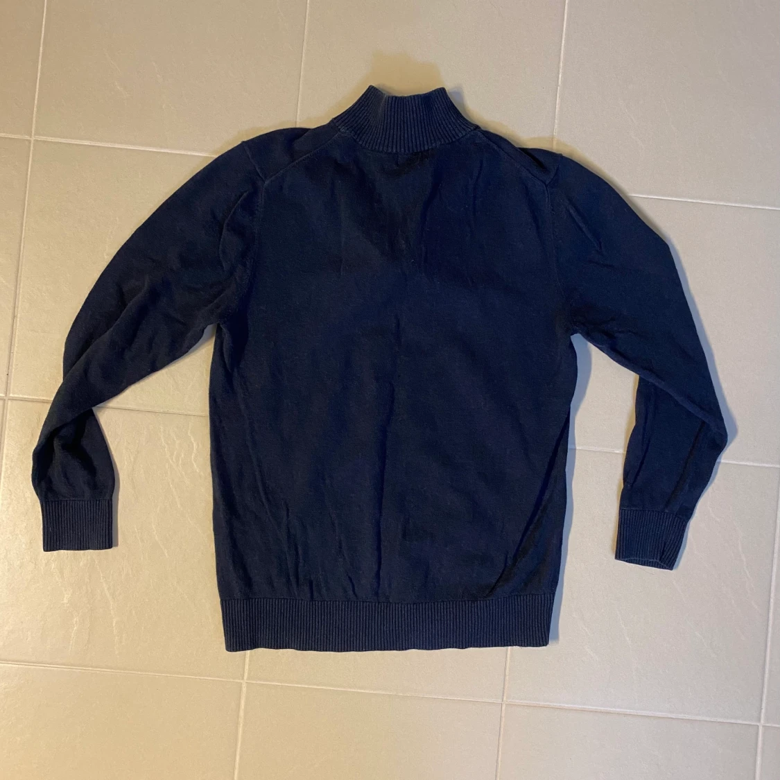 Marinblå tröja - 91