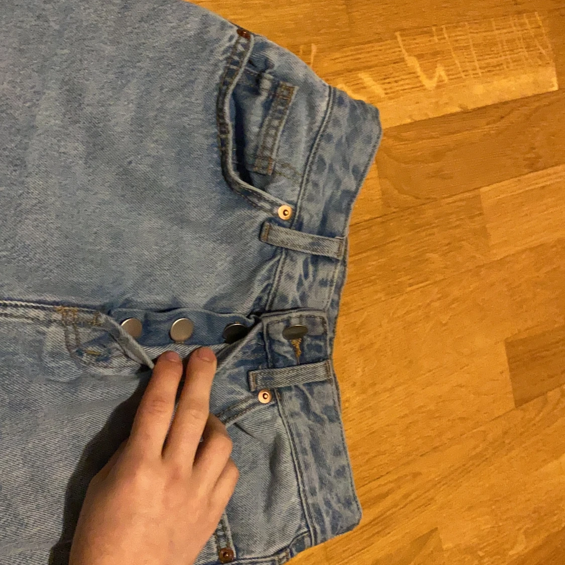 Jeans button up and ripped details - 91