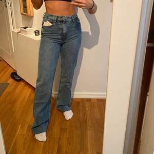 Helt oanvända Jeans från Zara: ”90s full lenght” 