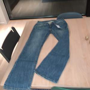 Brandy Melville never worn can’t return small flare jeans