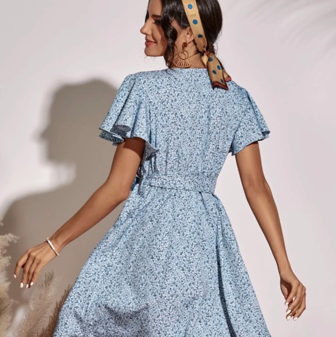 Blå blommig sommar klänning  - 90