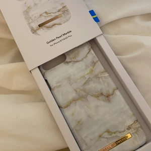 Ideal of Sweden skal - Det är knappt använt, super fint skick. Passar iPhone 7/8+ ( endast seriösa bud !! ) 