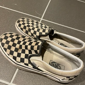 Vans - Rutiga vans. Är använda