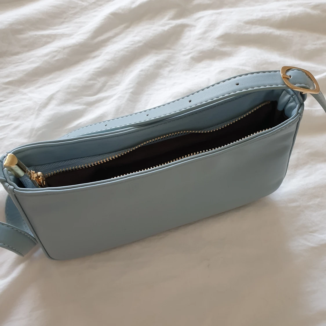 Cool ljusblå baguetteväska - 90